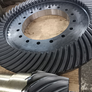 Engrenagem Cônica Helicoidal